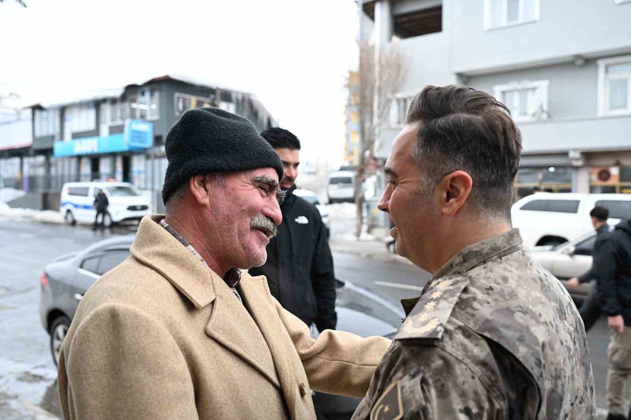 AĞRI İL EMNİYET MÜDÜRÜ GÖKSEL ÖNDER, İL MERKEZİ İLE HAMUR VE DOĞUBAYAZIT İLÇELERİNİ ZİYARET EDEREK...