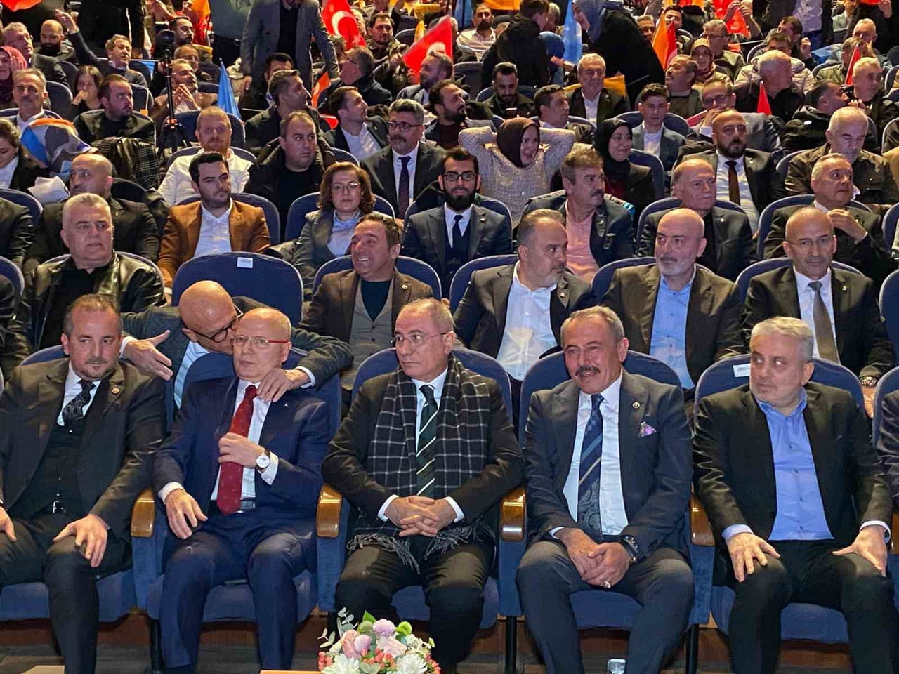 AK PARTİ BURSA İL BAŞKANI DAVUT GÜRKAN'IN GÜNDEMİNİDE CHPLİ BÜYÜKŞEHİR BELEDİYESİ...