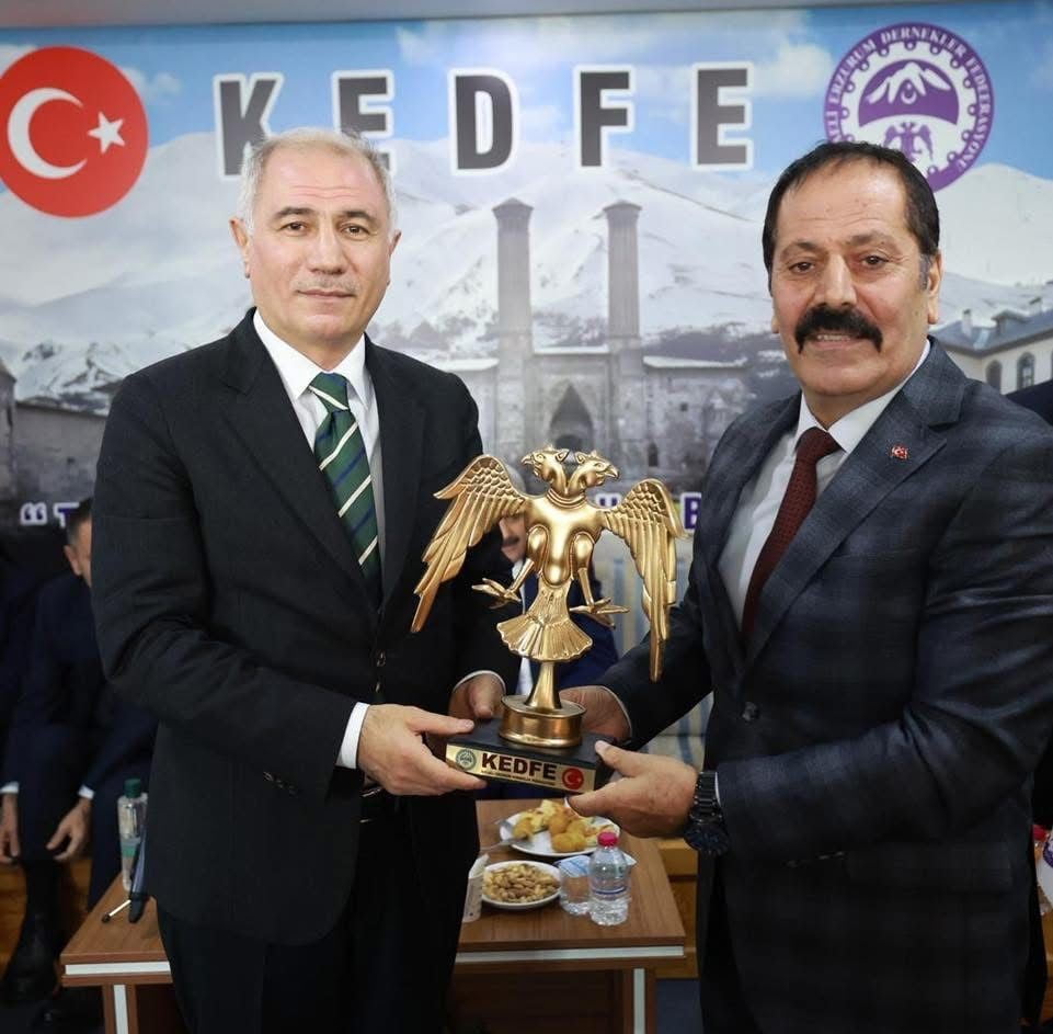 AK PARTİ GENEL BAŞKAN VEKİLİ EFKAN ALA, KOCAELİ ERZURUM DERNEKLER FEDERASYONU’NU ZİYARET EDEREK...