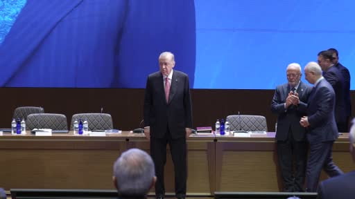 AK Parti MKYK toplantısı başladı