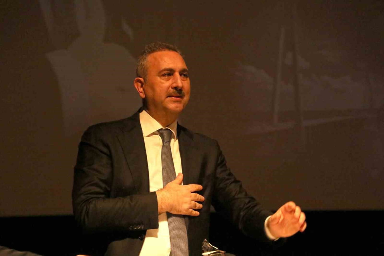 AK PARTİ MYK ÜYESİ VE TBMM GRUP BAŞKANVEKİLİ ABDÜLHAMİT GÜL