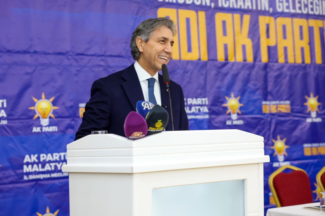 AK PARTİLİ MUSTAFA DEMİR: "ANKARA’DA SU YOK, BU MİLLETLE BAĞI KOPMUŞ BELEDİYECİLİĞİN...