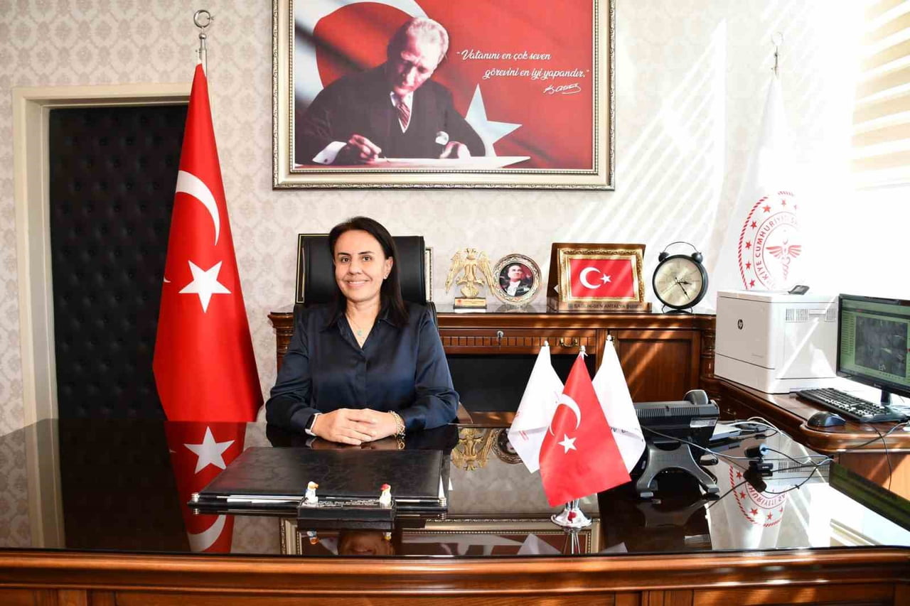 ALANYA EĞİTİM VE ARAŞTIRMA HASTANESİ BAŞHEKİMİ PROF. DR. BANU KARAKUŞ YILMAZ, 2025 YILINDA 2 BİN...