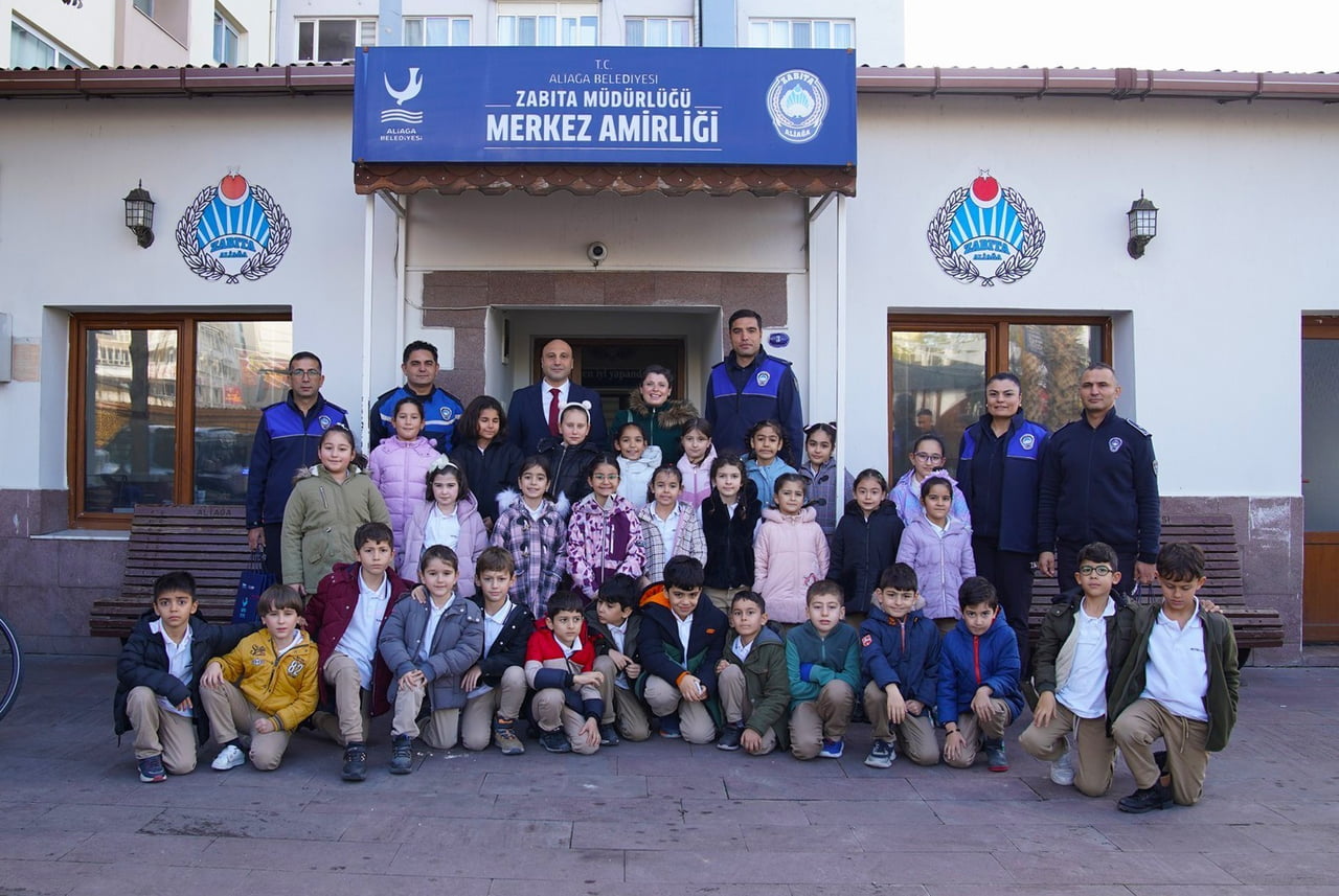 ALİAĞA BELEDİYESİ ZABITA MÜDÜRLÜĞÜ, PETRO-KİMYA İLKOKULU 2-E SINIFI ÖĞRENCİLERİNİ MİSAFİR...