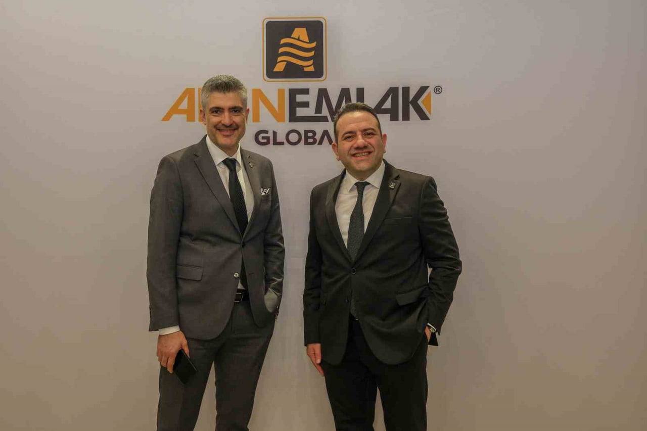ALTIN EMLAK GLOBAL GENEL MÜDÜRÜ OLCAY SELVİ VE ALTIN EMLAK GLOBAL YÖNETİM KURULU BAŞKANI MUSTAFA...