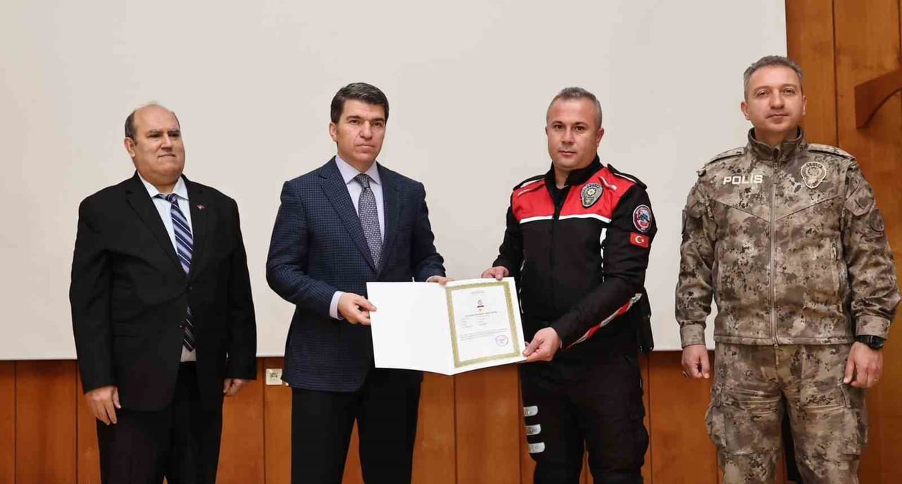 AMASYA’DA ASAYİŞ VERİLERİNDE SON 2 YILDIR KAPKAÇ VE YANKESİCİLİK OLAYININ İŞLENMEDİĞİ ORTAYA...