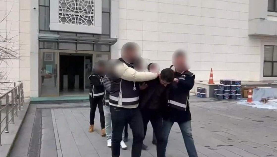 ANKARA’DA ESNAFTAN HARAÇ İSTEYİP, İŞ YERLERİNİ KURŞUNLAYAN ÇETEYE YÖNELİK OPERASYON SONUCU...