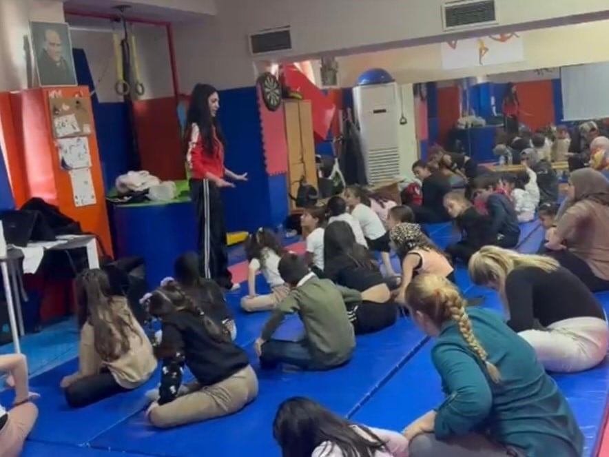 ANNE  VE ÇOCUKLARI SPOR YAPTI