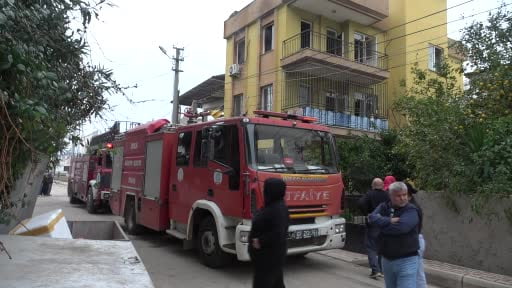 Antalya’da dairede çıkan yangın korkuttu