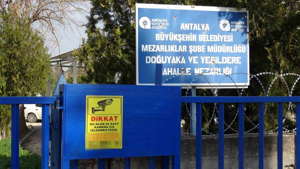 ANTALYA’DA EMNİYETİN TORBACI VE MADDE BAĞIMLILARINA YÖNELİK ART ARDA YAPTIĞI OPERASYONLAR SONRASI...