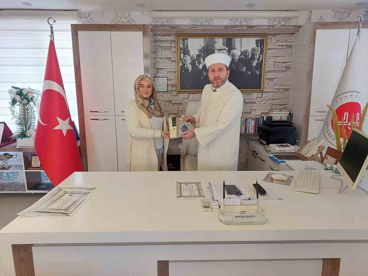 ANTALYA’NIN MANAVGAT İLÇESİNDE POLONYA VATANDAŞI OKSANA MARİA KAMİNSKA MÜFTÜLÜĞÜN "WHAT İS ISLAM?"...