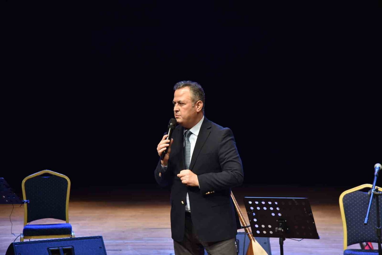 ATAKUM BELEDİYESİ KÜLTÜR VE SOSYAL İŞLER MÜDÜRÜ DENİZ GÖMEÇ