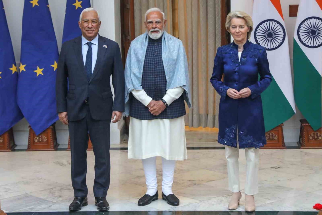 AVRUPA BİRLİĞİ (AB) KOMİSYONU BAŞKANI URSULA VON DER LEYEN, HİNDİSTAN'LA YAKLAŞIK 20 YIL SÜREN...