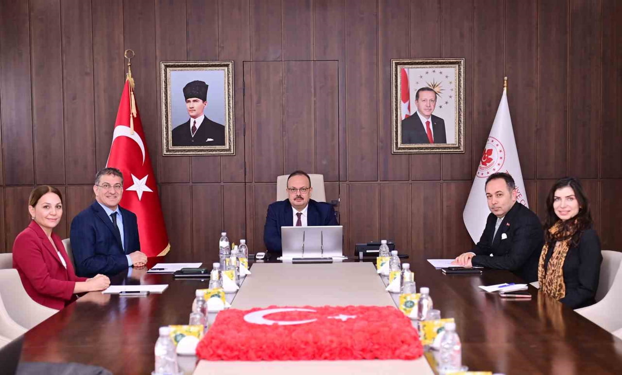 AYDIN'IN EFELER VE DİDİM İLÇELERİNDE YAPILMASI PLANLANAN HÜKÜMET KONAĞI İÇİN PROJELER...