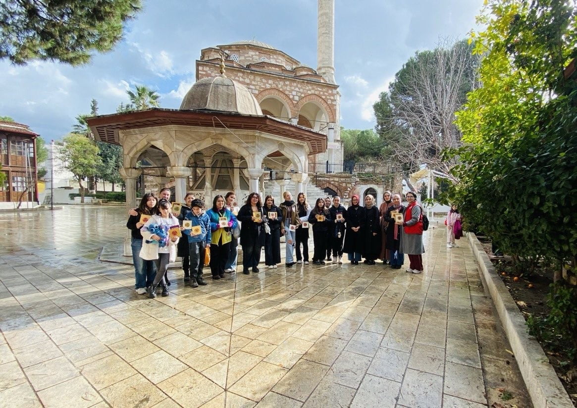 AYDIN GENÇLİK MERKEZİ’NE BAĞLI GENÇLER, CİHANOĞLU KÜLLİYESİ’NİN TARİHİ ATMOSFERİNDE DÜZENLENEN...