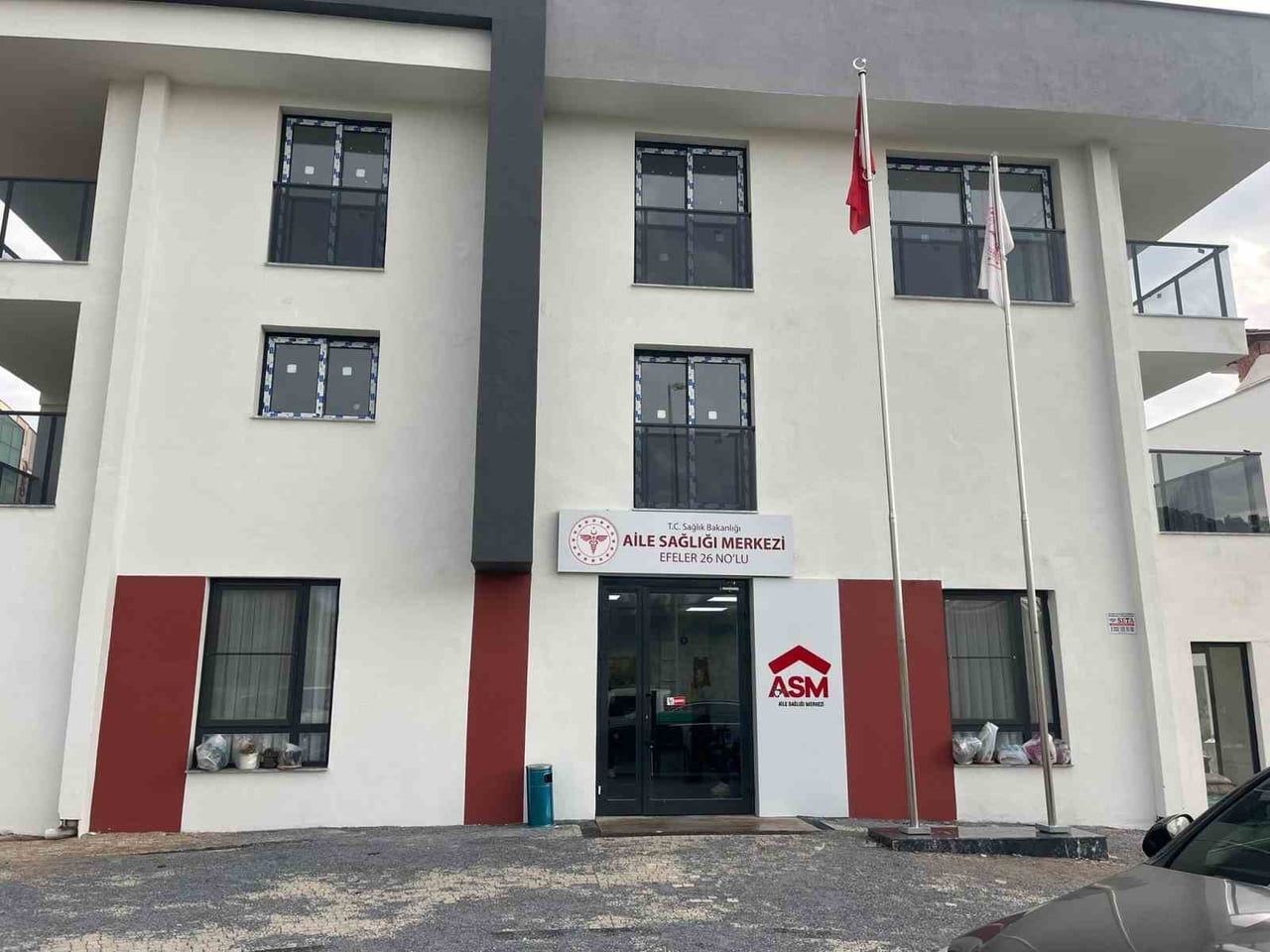 AYDIN’IN EFELER İLÇESİNDE BİR AİLE SAĞLIĞI MERKEZİNDE GÖREV YAPAN KADIN HEKİMİN ODASININ ELEKTRİĞİ...