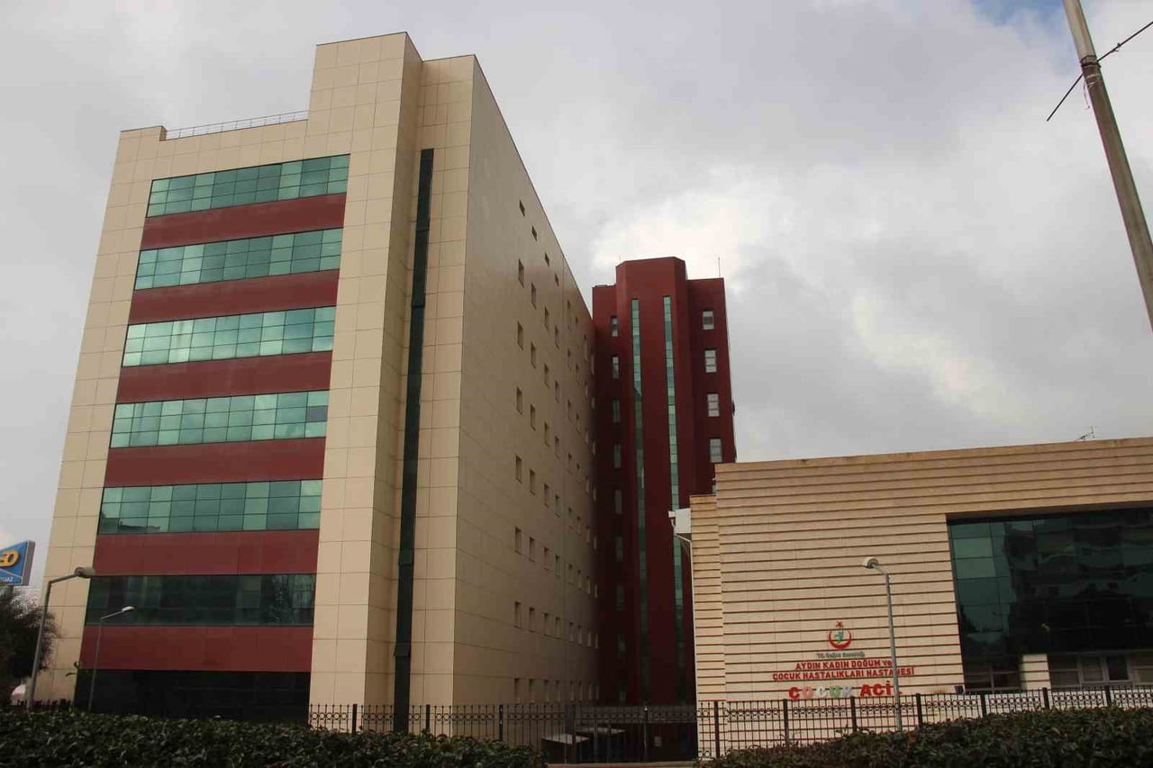 AYDIN KADIN DOĞUM VE ÇOCUK HASTALIKLARI HASTANESİ’NİN YAPIMI TAMAMLANAN AYDIN ŞEHİR HASTANESİ’NE...