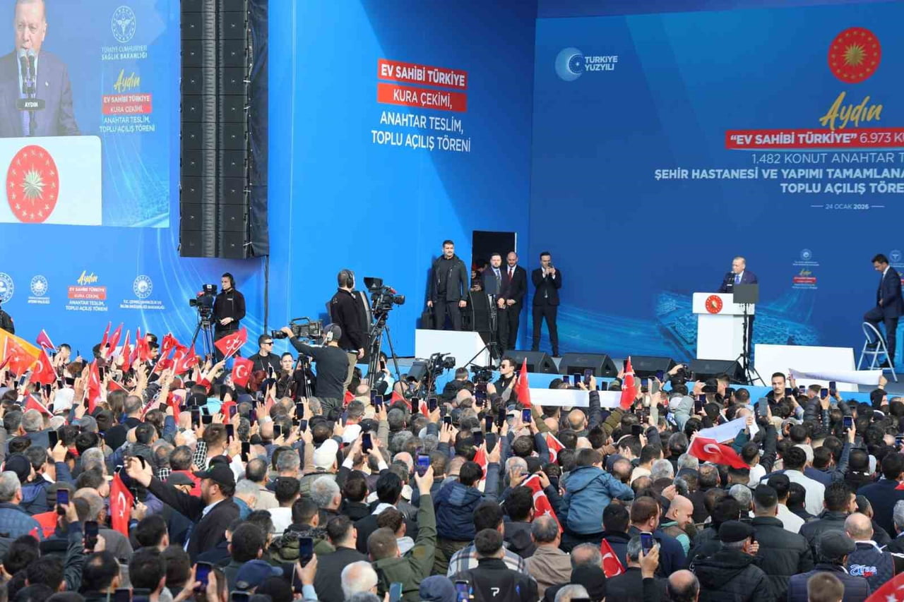 AYDIN ŞEHİR HASTANESİ VE YATIRIMI TAMAMLANAN 11 SAĞLIK TESİSİNİN AÇILIŞINI GERÇEKLEŞTİREN...