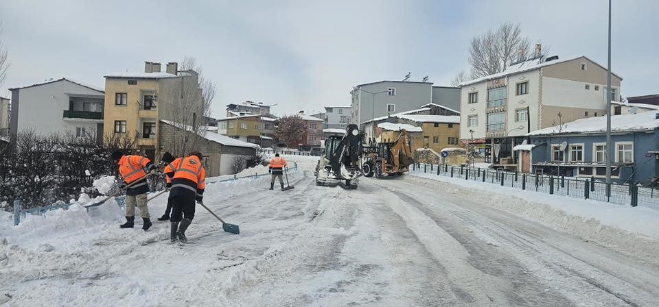 AYDINTEPE’DE KARLA MÜCADELE İLÇE GENELİNDE DEVAM EDİYOR
