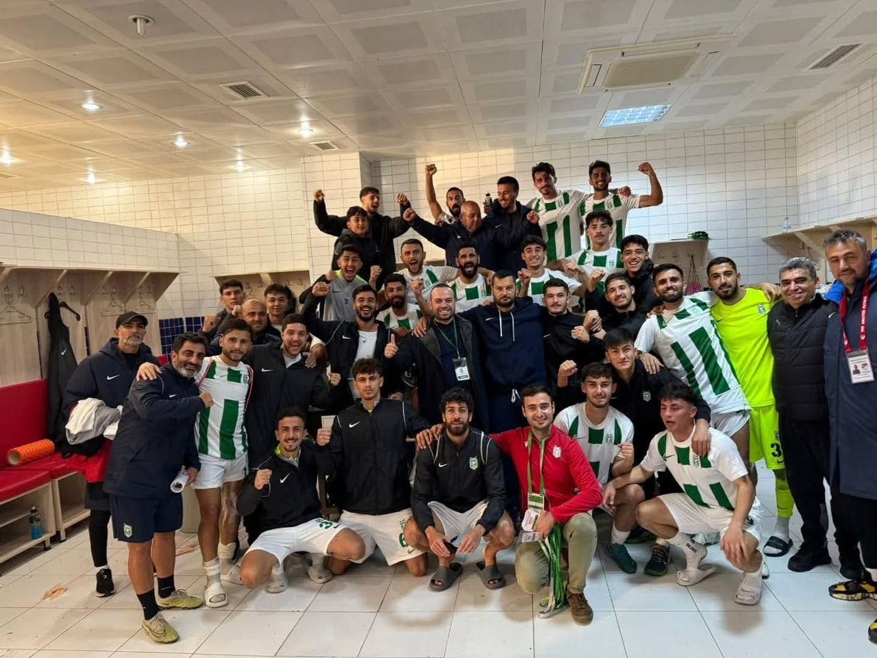 BAL 7. GRUPTA MÜCADELE EDEN MANAVGAT BELEDİYE SPOR, 2025-2026 SEZONUNUN İLK DEVRESİNİ 23 PUANLA...