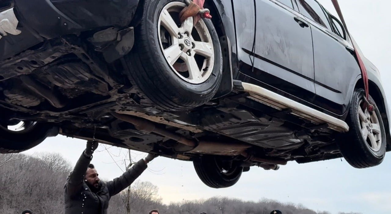 BALIKESİR'İN ERDEK İLÇESİNE BAĞLI KAPIDAĞ YARIMADASI'NDA BULUNAN YUKARIYAPICI GÖLETİ'NDEN...