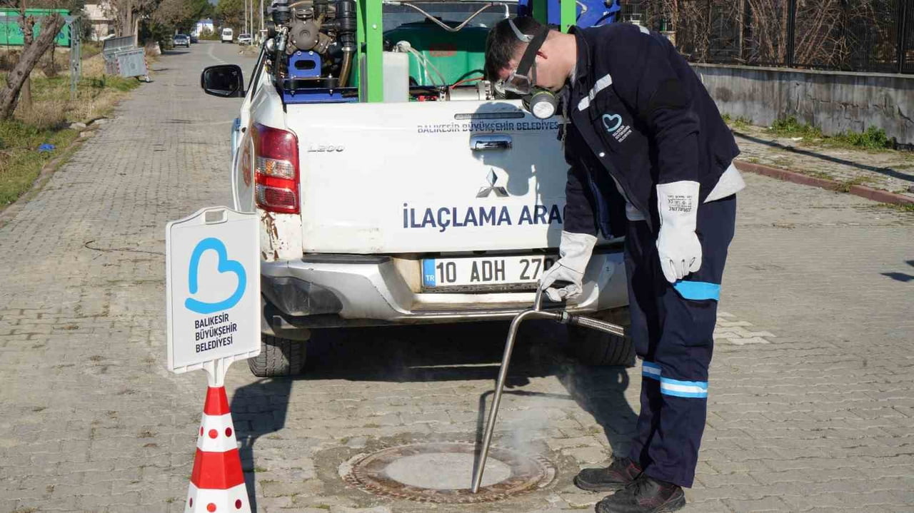 BALIKESİR BÜYÜKŞEHİR HAŞERELERE KARŞI MÜCADELESİ SÜRDÜRÜYOR