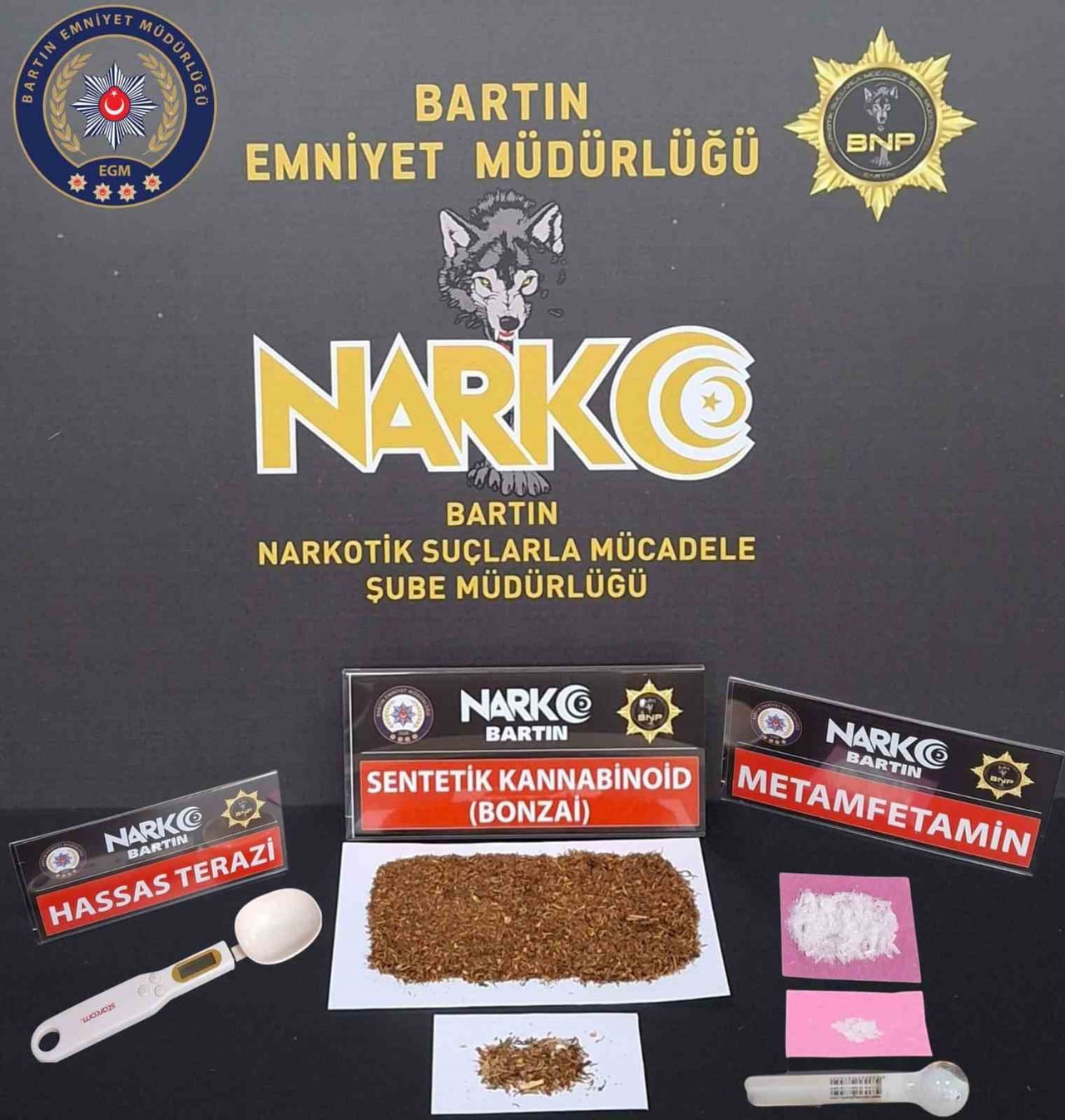 BARTIN'DA NARKOTİK İLE MÜCADELE, 27 GRAM UYUŞTURUCU MADDE ELE GEÇİRİLDİ