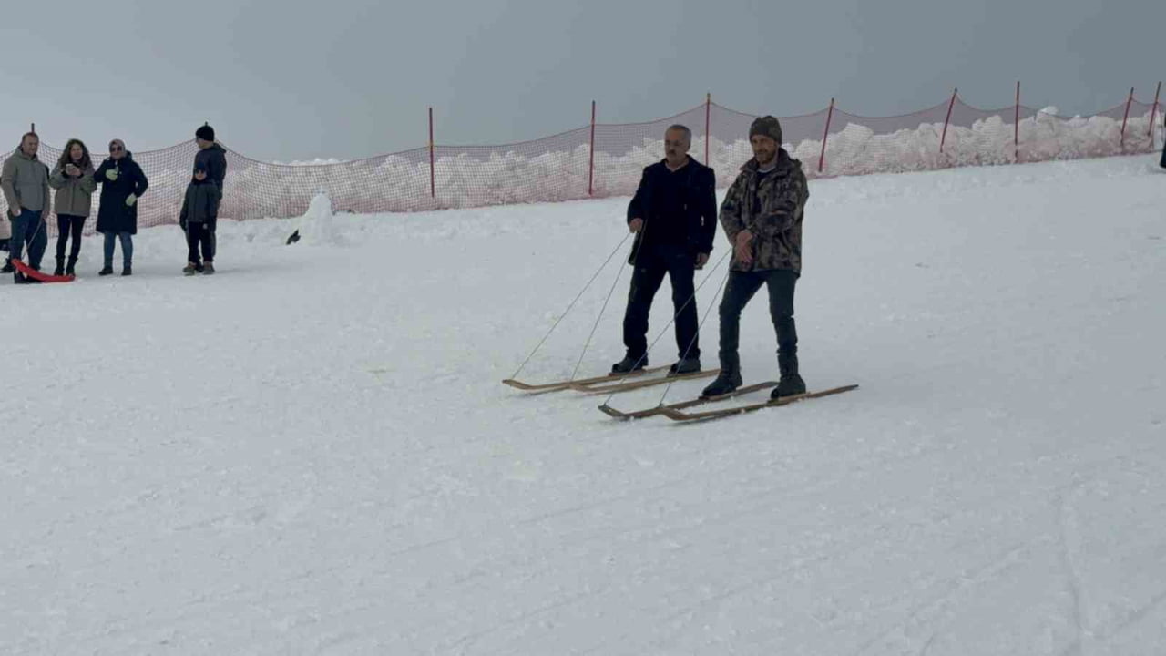 BAŞÇİFTLİK'TE DÜZENLENEN 10'UNCU GELENEKSEL KAR ŞENLİĞİ, KAYAK, KIZAK VE KÜLTÜREL ETKİNLİKLERLE...