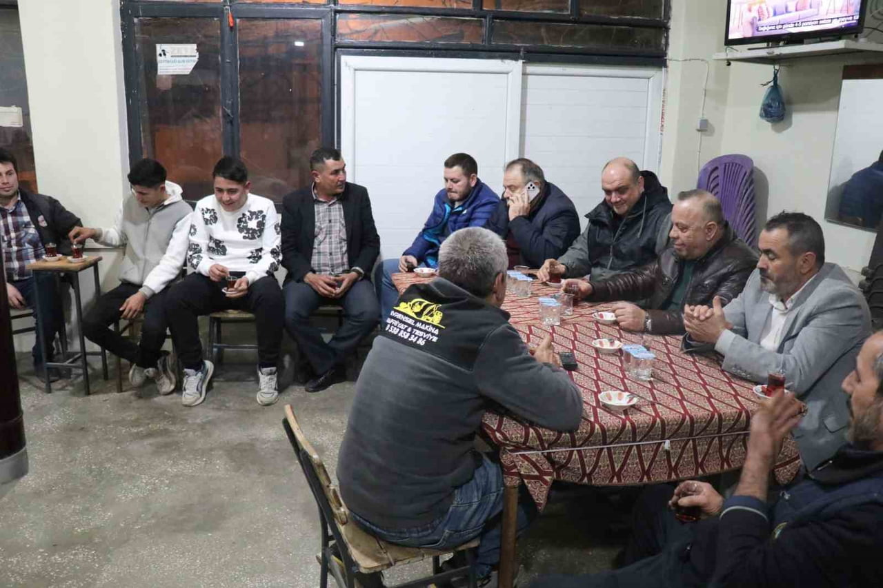 BAŞKAN ÖZEL, HAYDERE MAHALLESİ’NDE VATANDAŞLARLA BİR ARAYA GELDİ