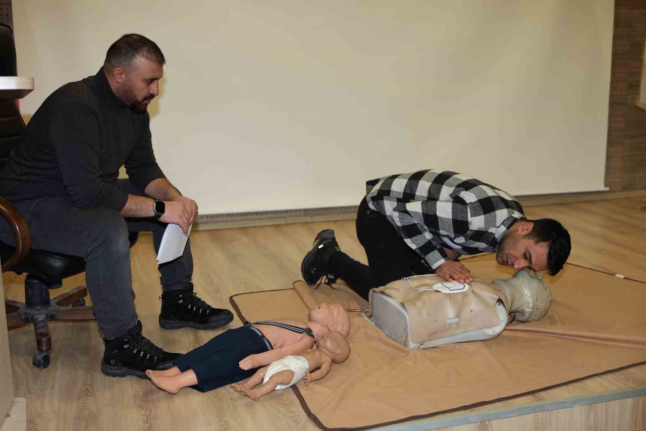 BAYBURT’TA POLİS ADAYLARINA ‘İLK YARDIM EĞİTİMİ’ VERİLDİ