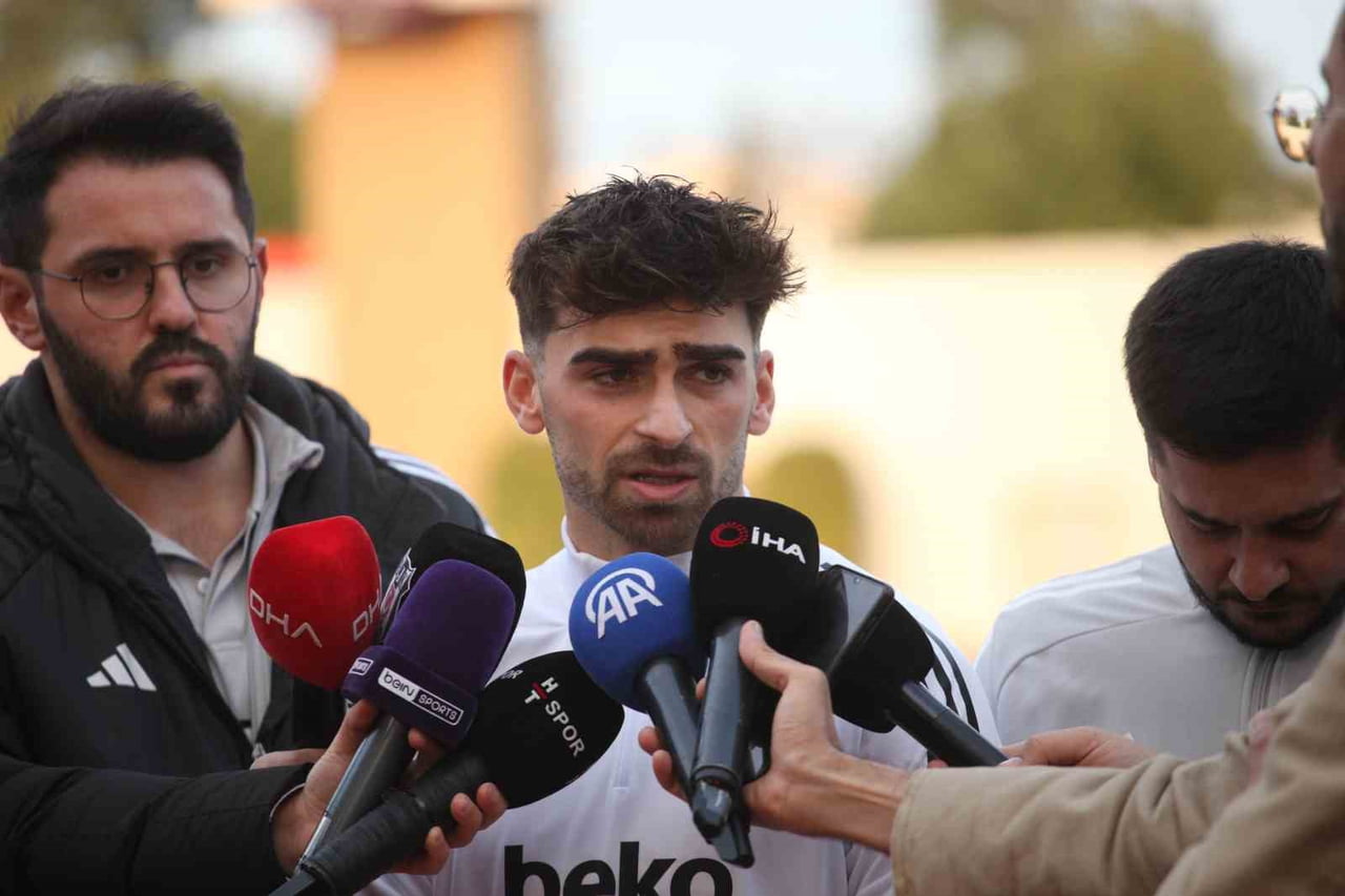 BEŞİKTAŞ'IN FORVET OYUNCUSU JOTA SİLVA, ANTALYA KAMPINDA YAPTIĞI AÇIKLAMADA, "DAHA İYİ İKİNCİ YARI...