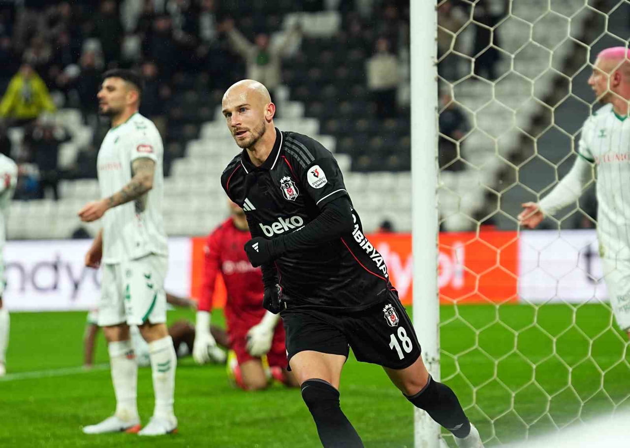 BEŞİKTAŞ’IN ÇEKYALI FUTBOLCUSU VACLAV CERNY, KONYASPOR MAÇINDA ATTIĞI GOLLE SİYAH-BEYAZLILARDA 6....