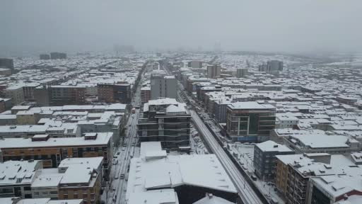 Beyaza bürünen Sultangazi böyle görüntülendi