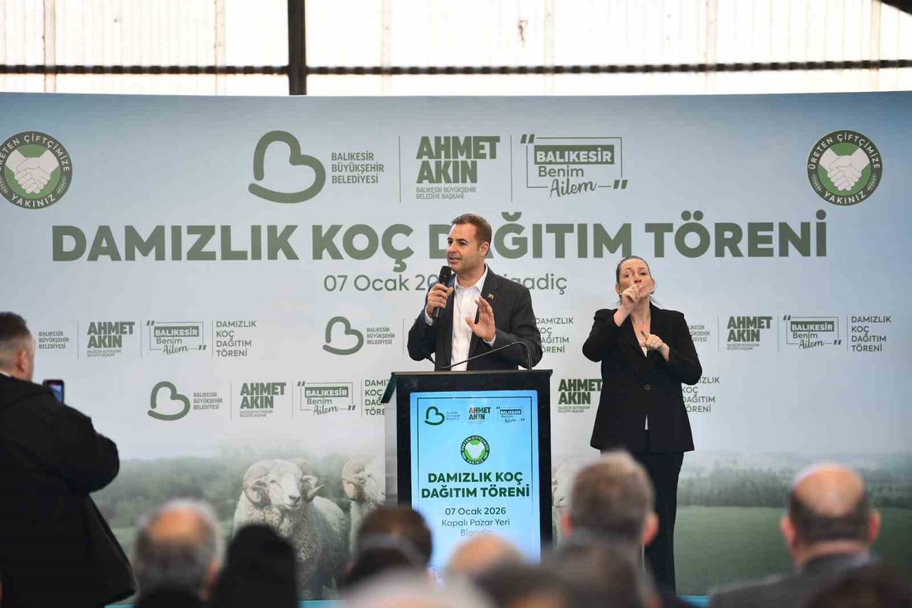 BİGADİÇLİ ÜRETİCİNİN YÜZÜNÜ BAŞKAN AKIN GÜLDÜRDÜ