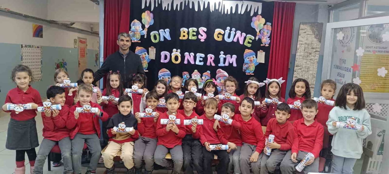 BİLECİK'TE 38 BİN 565 ÖĞRENCİ KARNE SEVİNCİ YAŞADI