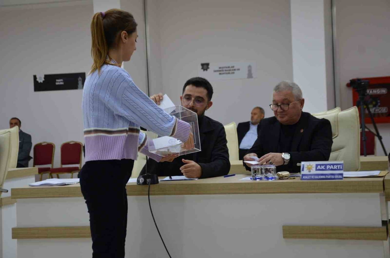 BİLECİK BELEDİYESİ DENETİM KOMİSYONU ÜYELERİ BELLİ OLDU