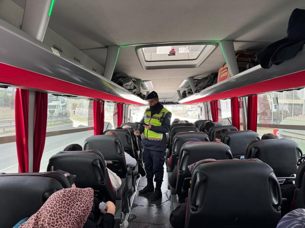 BİLECİK’TE GERÇEKLEŞTİRİLEN HUZUR UYGULAMASINDA BİNLERCE LİRALIK CEZA