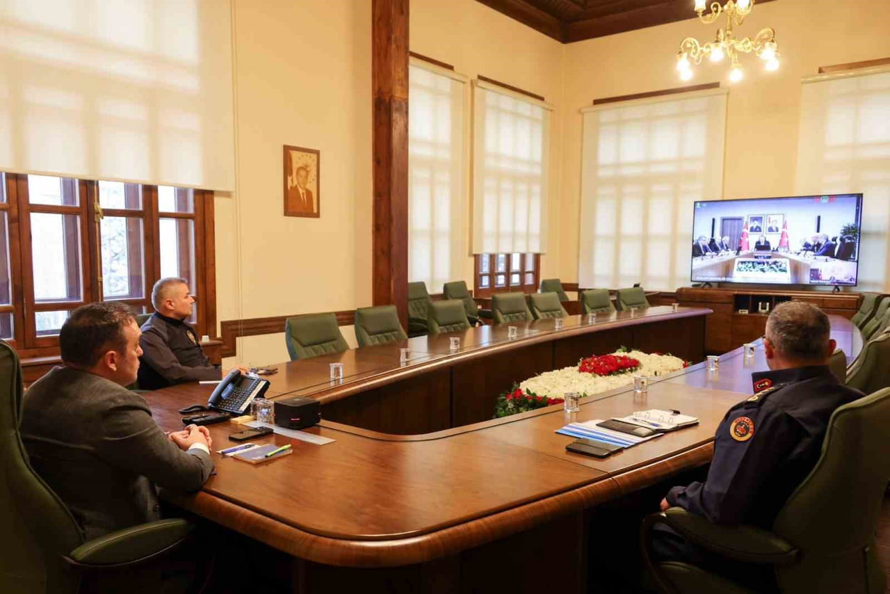 BİLECİK’TE GÜVENLİK TOPLANTISI GERÇEKLEŞTİRİLDİ