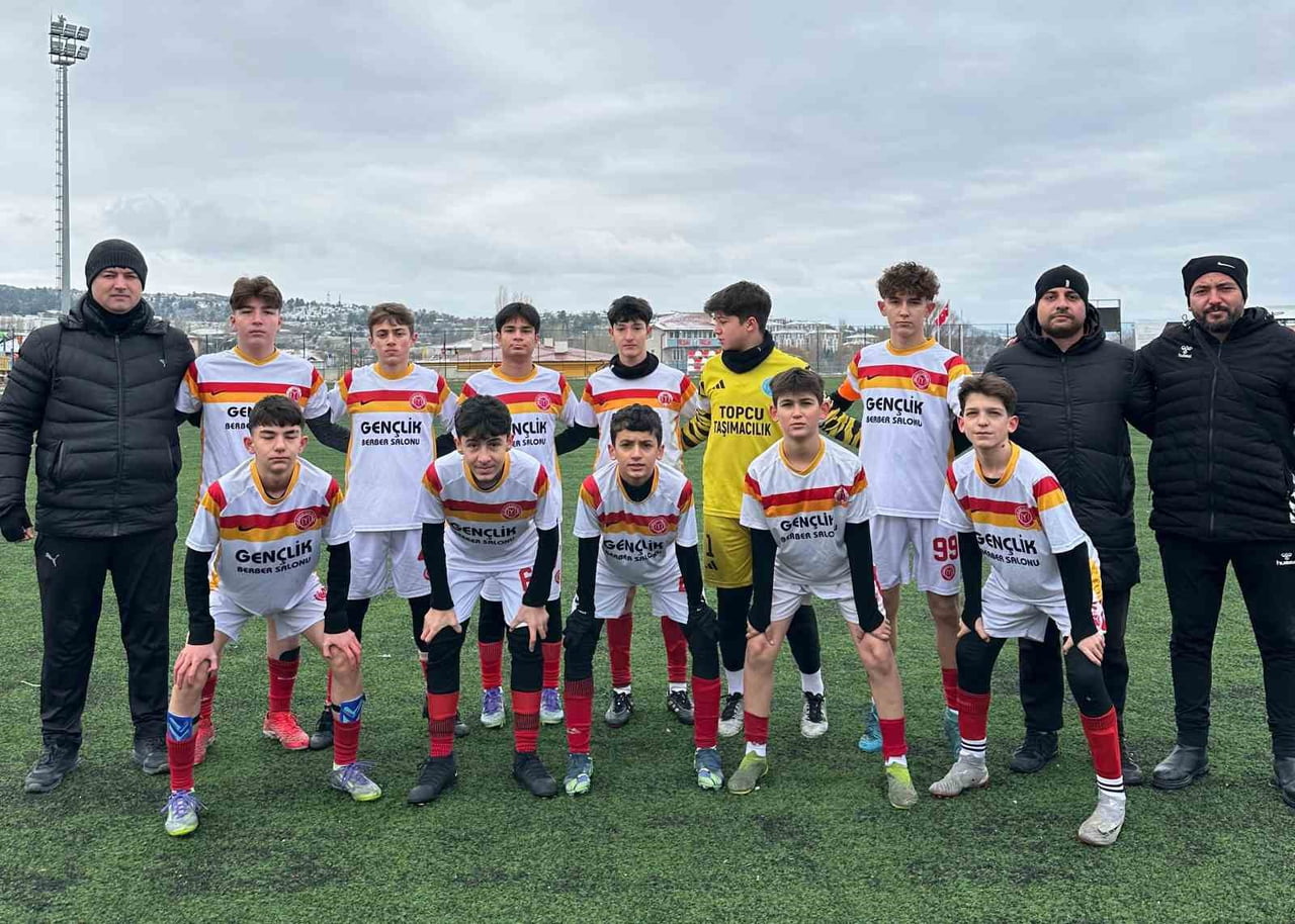 BİLECİK U14 GENÇLER LİGİ'NDE 1299 BİLECİKSPOR ŞAMPİYONLUĞU GİDİYOR