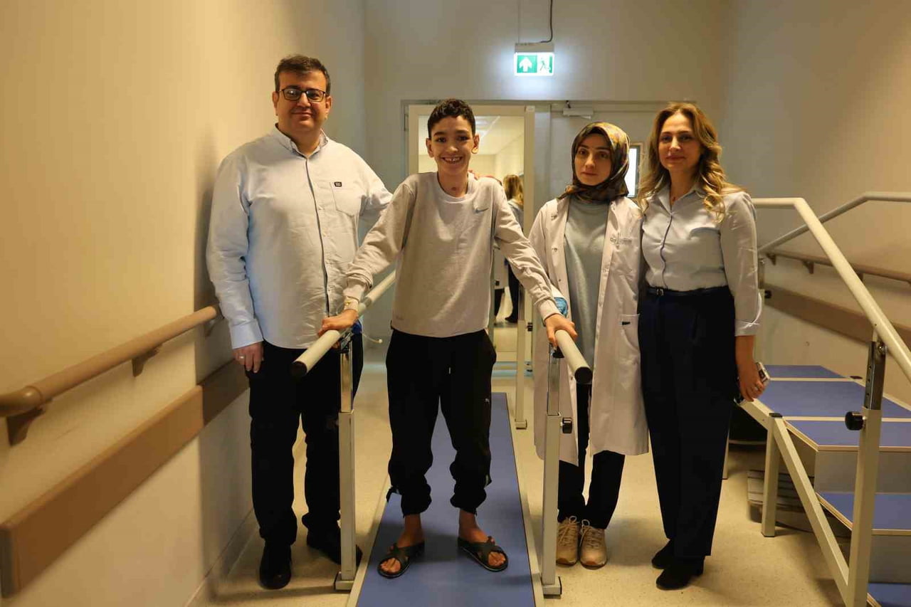 BİNGÖL’DE 2 YIL ÖNCE OTOİMMÜN MİYELİT TANISIYLA ELAZIĞ FETHİ SEKİN ŞEHİR HASTANESİNE SEVK EDİLEN...