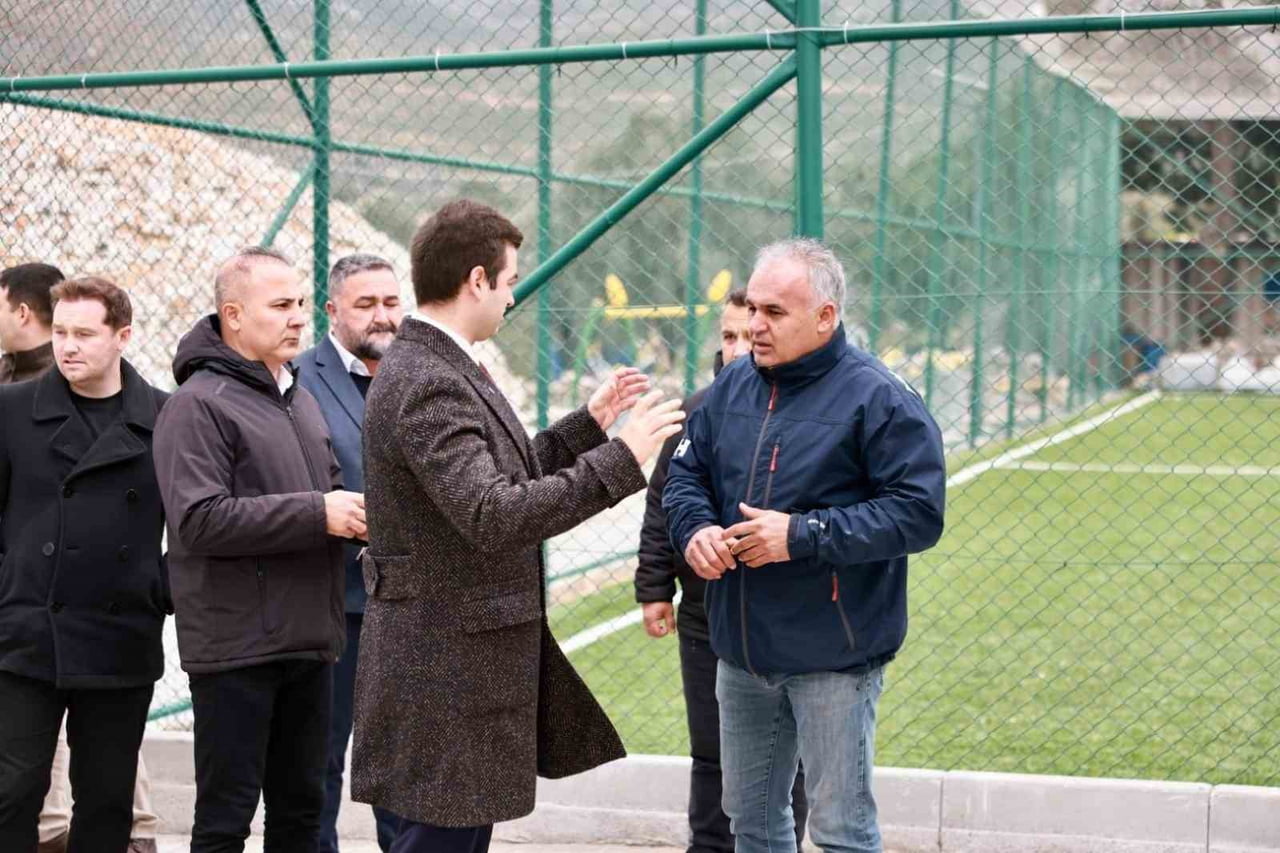 BODRUM BELEDİYE BAŞKANI TAMER MANDALİNCİ, KENT GENELİNDE SÜRDÜRDÜĞÜ SAHA ZİYARETLERİNE MAZI VE...