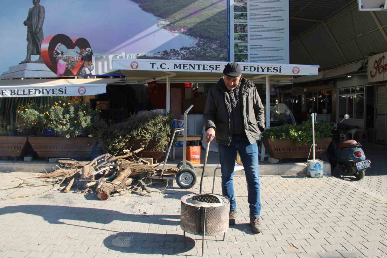 BÖLGE GENELİNDE ETKİLİ OLAN SOĞUK HAVA DALGASI, HAYATI OLUMSUZ ETKİLEMEYE DEVAM EDİYOR. MENTEŞE’DE...