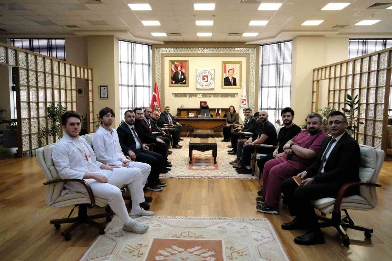 BŞEÜ SAĞLIKTA GÜCÜNÜ ARTIRIYOR: 7 ASİSTAN HEKİM UZMANLIK EĞİTİMİNE ALINDI