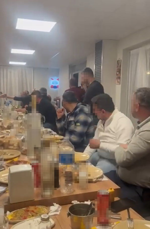 BURDUR'DA ALKOL İÇİLEN MASADA SELA OKUMASINA İLİŞKİN KONUYLA İLGİLİ BURDUR CUMHURİYET BAŞSAVCILIĞI...