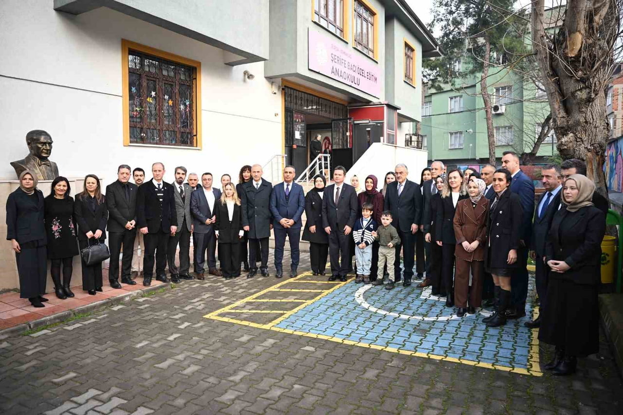 BURSA'DA 2025-2026 EĞİTİM-ÖĞRETİM YILININ BİRİNCİ DÖNEMİ TAMAMLANDI. 2 BİN 89 OKULDA 652 BİN 666...