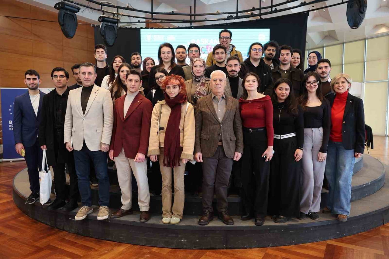 BURSA BÜYÜKŞEHİR BELEDİYE BAŞKANI MUSTAFA BOZBEY, BURSA’DAKİ ÜNİVERSİTELERİN ÖĞRENCİ...