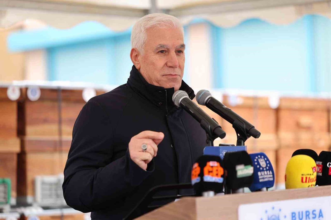 BURSA BÜYÜKŞEHİR BELEDİYE BAŞKANI MUSTAFA BOZBEY, KÜÇÜKBAŞ HAYVANCILIĞI GELİŞTİRME ADINA ÖNEMLİ...