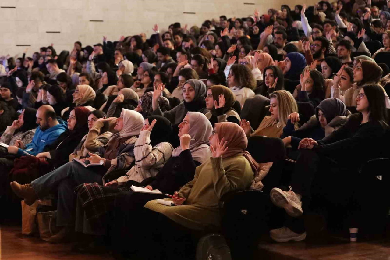 BURSA BÜYÜKŞEHİR BELEDİYESİ, KPSS VE AKADEMİK GİRİŞ SINAVI’NA (AGS) HAZIRLANAN GENÇLERE YÖNELİK...