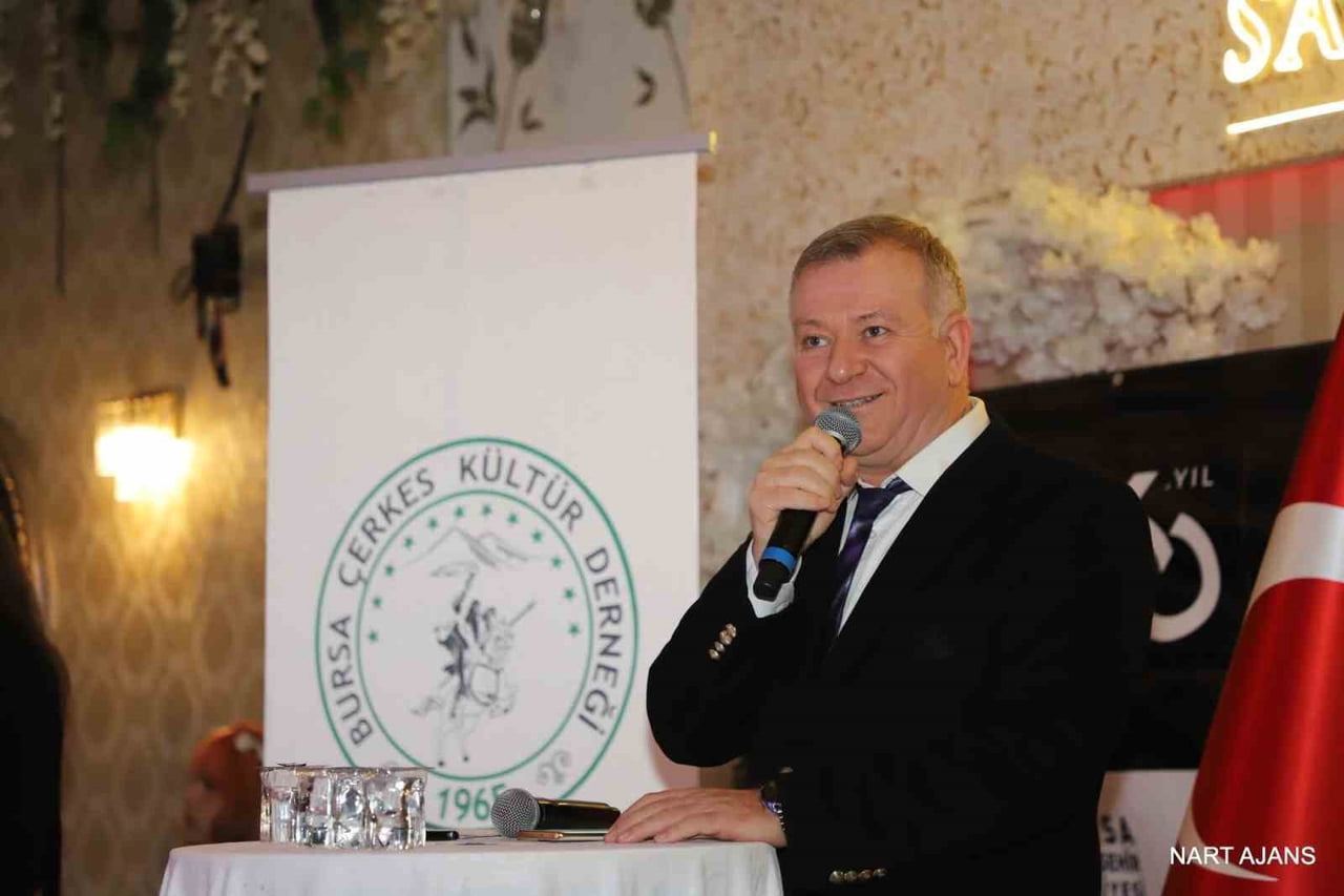 BURSA ÇERKES KÜLTÜR DERNEĞİNCE HALUJ GECESİ'NİN 24'ÜNCÜSÜ DÜZENLENDİ. DERNEK BAŞKANI LEVENT...