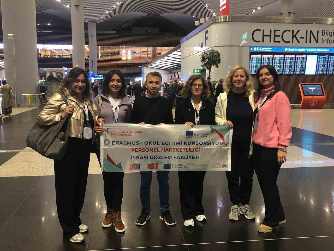 BURSA’DA EĞİTİM ALANINDA YÜRÜTTÜĞÜ NİTELİKLİ PROJELERLE DİKKAT ÇEKEN GAZİ İLKOKULU, BURSA İL MİLLİ...